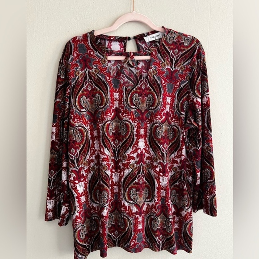 Jones Studio Tunic Top Women's Plus Size XL Red Damask Print Cutout Accents